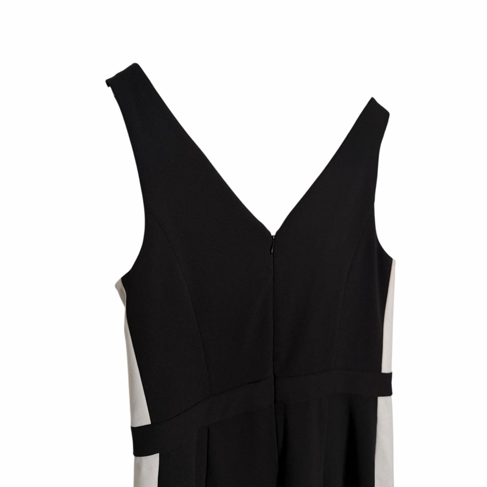 Donna Morgan Black Sleeveless V-neck White Stripe Sides Jumpsuit Size 12 - Picture 9 of 11
